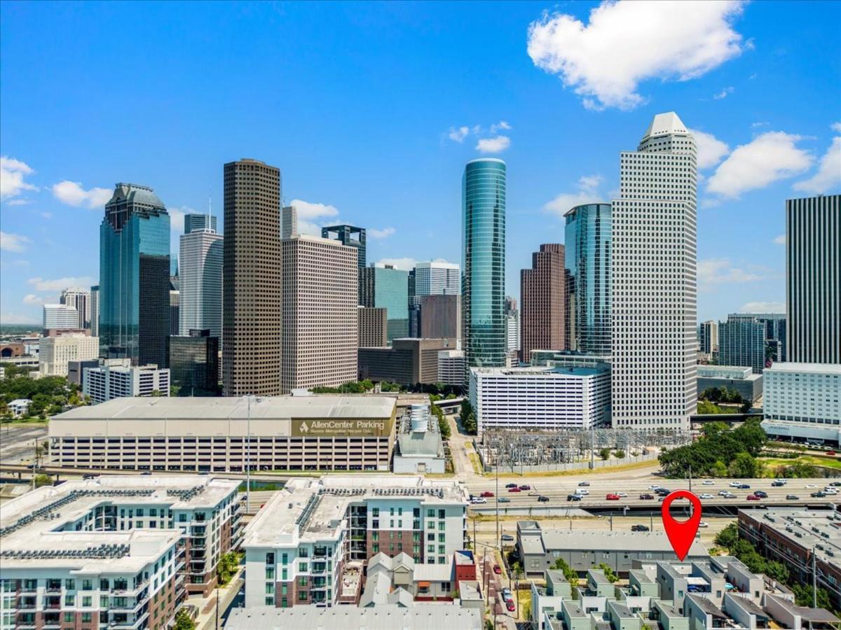 Luxe 3 Story Townhome With Downtown View Near Nrg Stadium Centrally Located Walkable To Popular Restaurants Houston Buitenkant foto